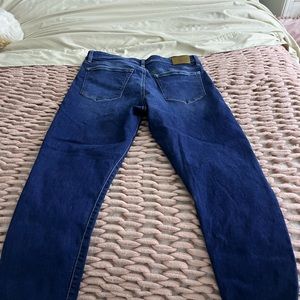 Lucky Ava skinny size 12. Raw hem